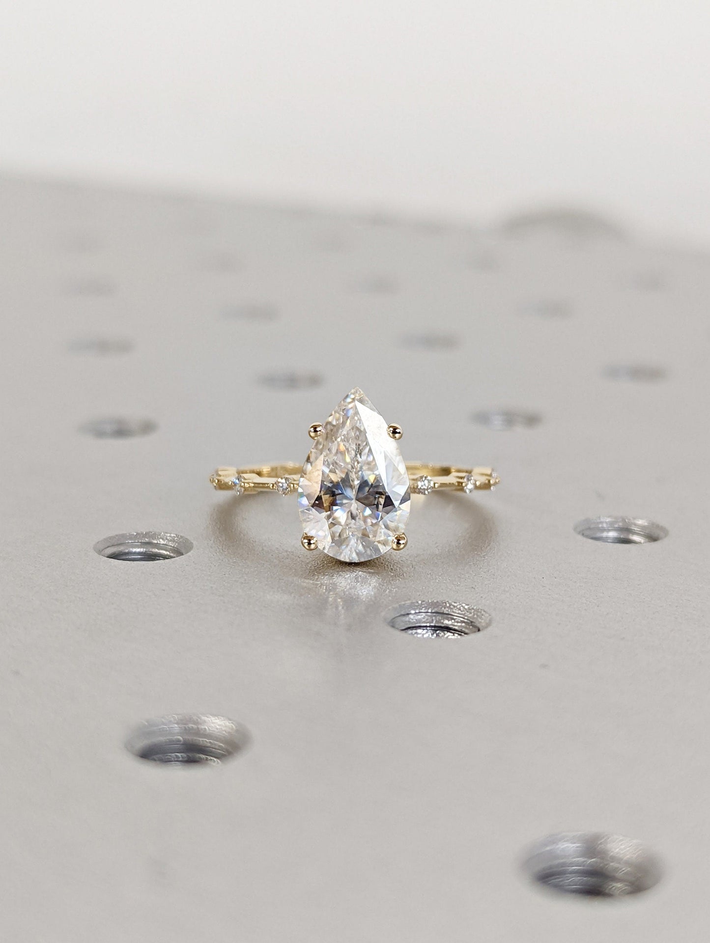 1.2 CT Round Solitaire Moissanite Engagement Ring