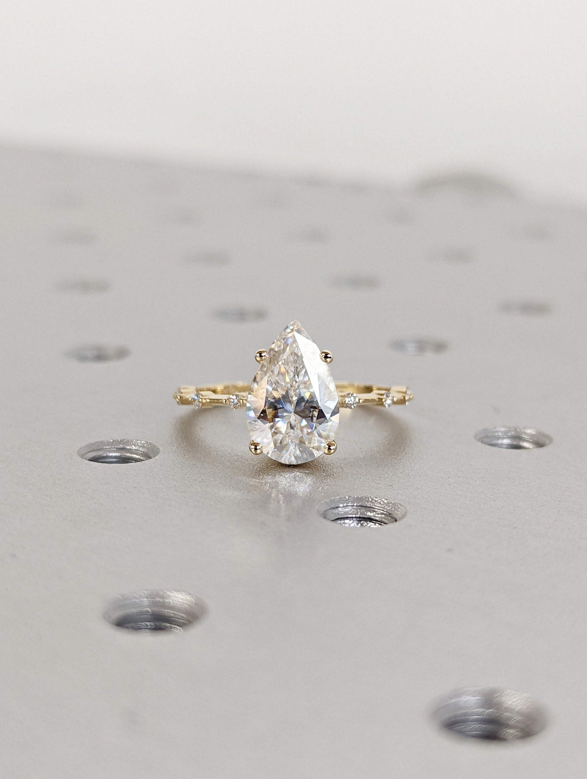 1.2 CT Round Solitaire Moissanite Engagement Ring