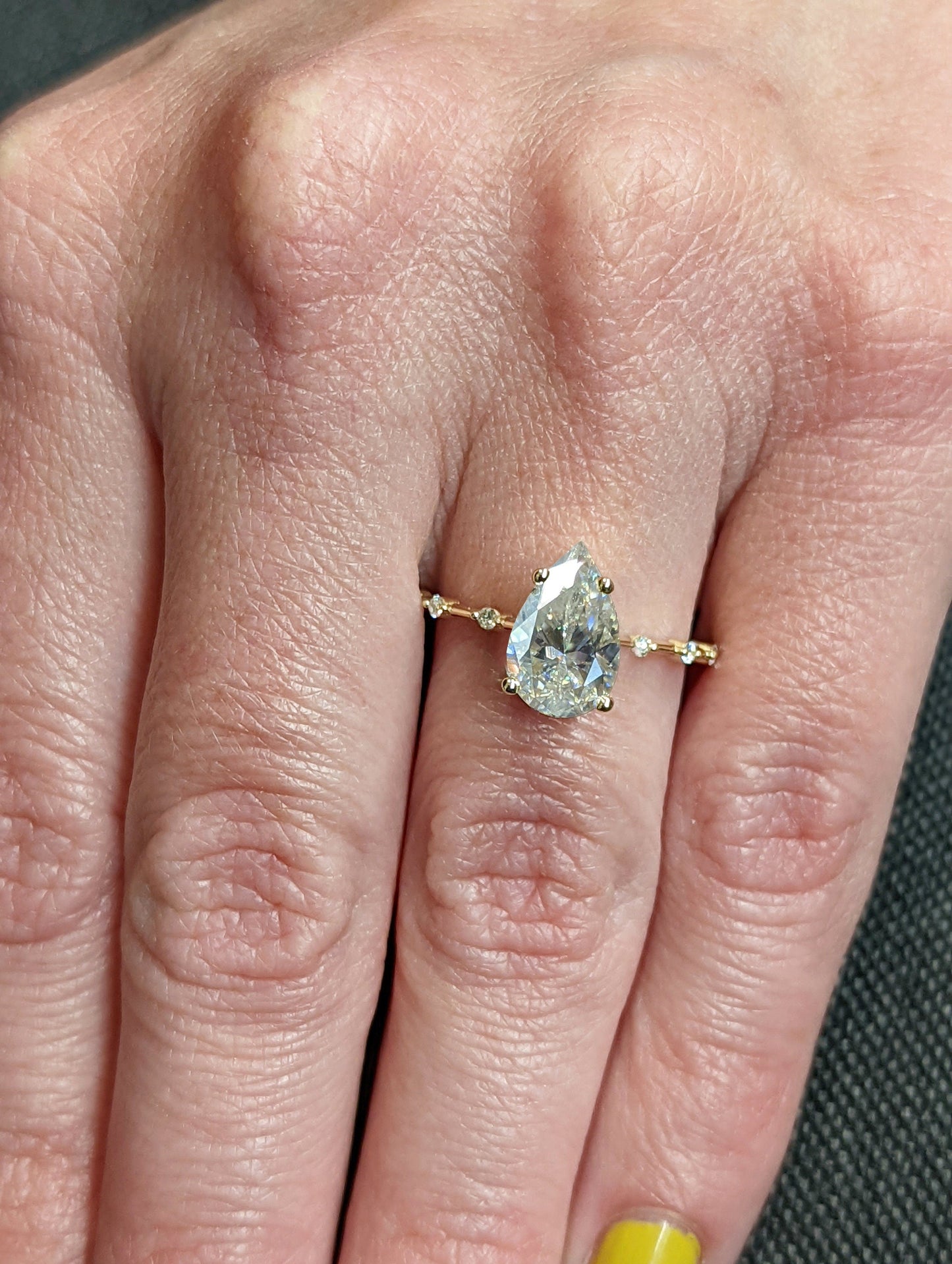 1.2 CT Round Solitaire Moissanite Engagement Ring