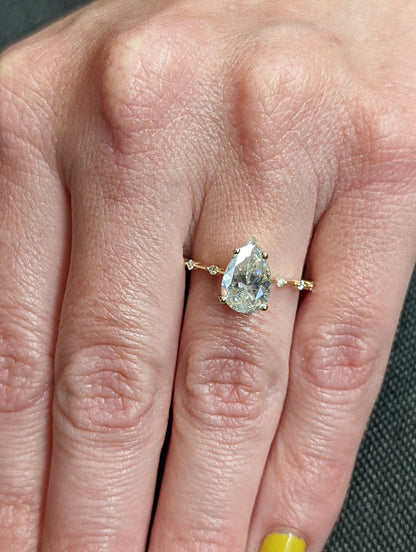 1.2 CT Round Solitaire Moissanite Engagement Ring