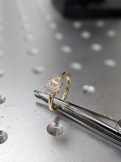 1.2 CT Round Solitaire Moissanite Engagement Ring