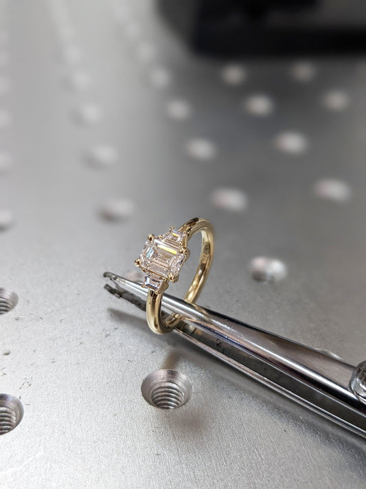 1.2 CT Round Solitaire Moissanite Engagement Ring