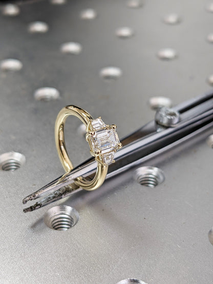 1.2 CT Round Solitaire Moissanite Engagement Ring