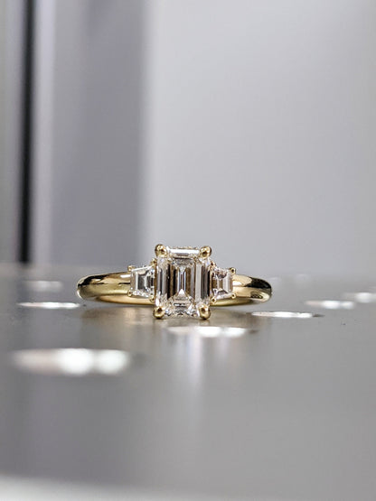 1.2 CT Round Solitaire Moissanite Engagement Ring