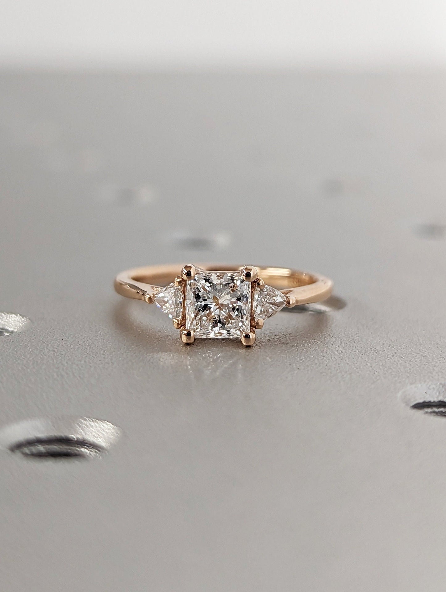 1.2 CT Round Solitaire Moissanite Engagement Ring