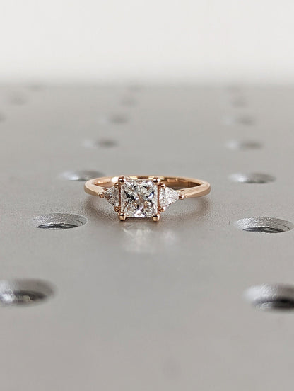 1.2 CT Round Solitaire Moissanite Engagement Ring