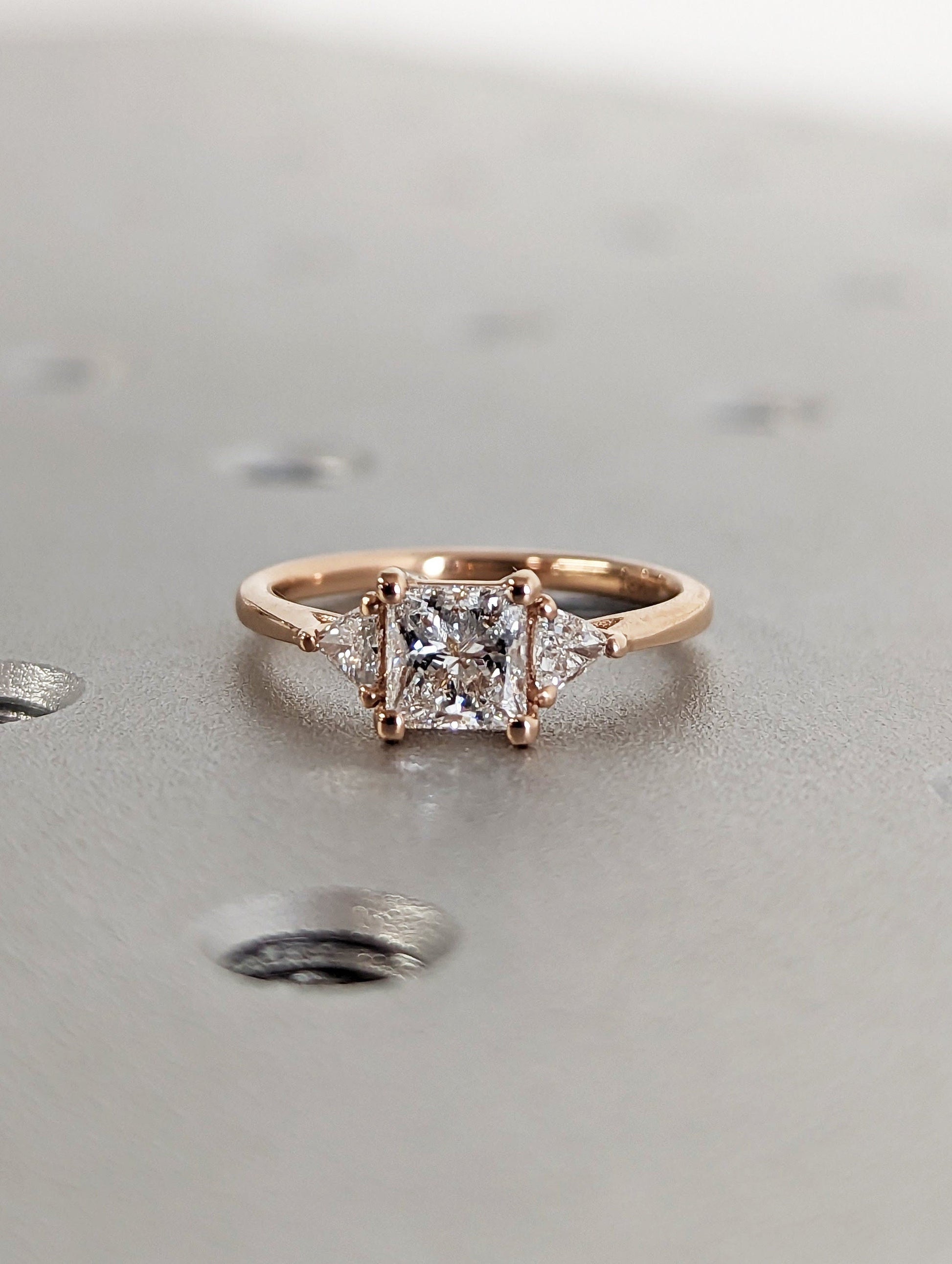 1.2 CT Round Solitaire Moissanite Engagement Ring