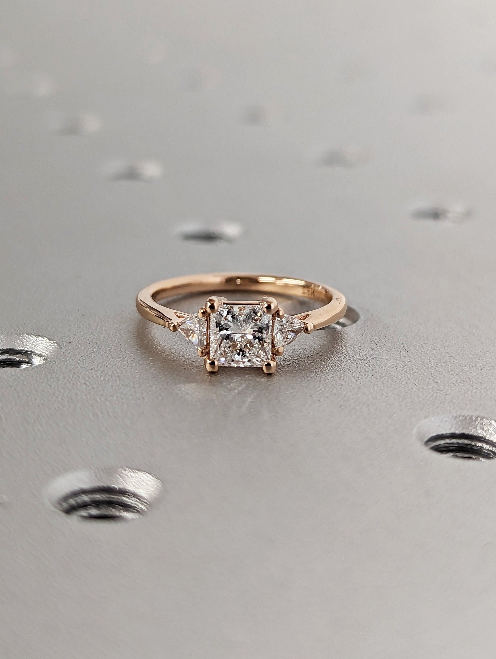 1.2 CT Round Solitaire Moissanite Engagement Ring