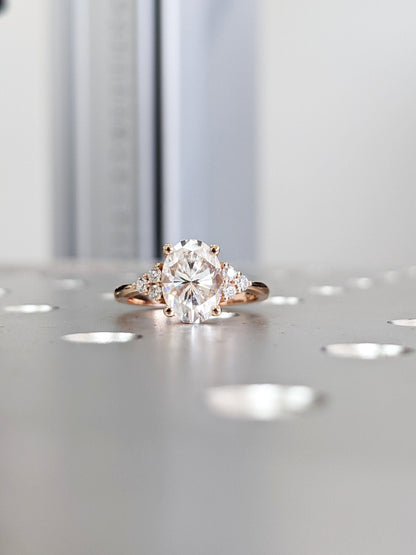 1.2 CT Round Solitaire Moissanite Engagement Ring