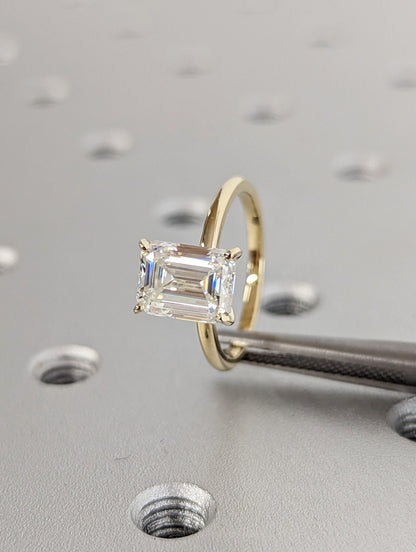 1.2 CT Round Solitaire Moissanite Engagement Ring