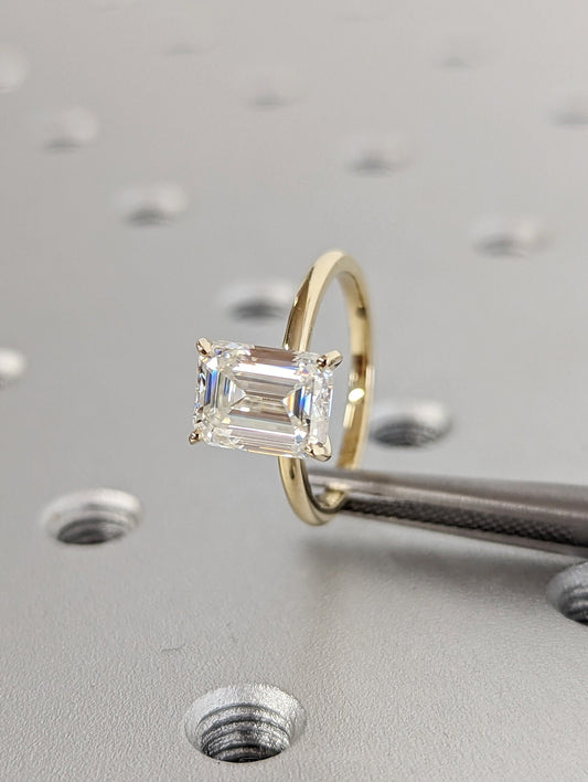 1.2 CT Round Solitaire Moissanite Engagement Ring