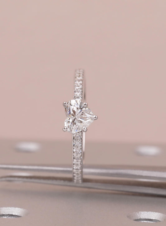 1.2 CT Round Solitaire Moissanite Engagement Ring