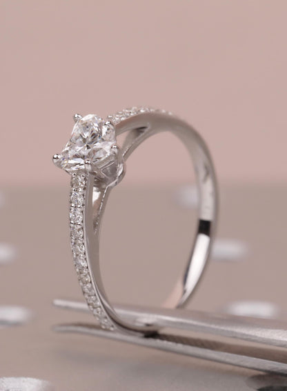 1.2 CT Round Solitaire Moissanite Engagement Ring