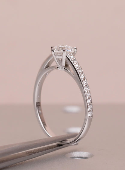 1.2 CT Round Solitaire Moissanite Engagement Ring