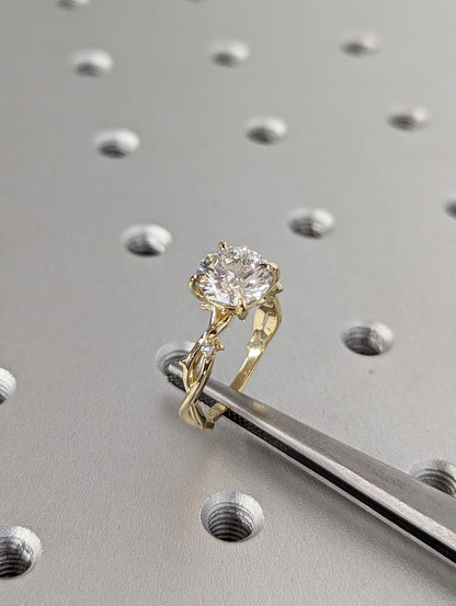 1.2 CT Round Solitaire Moissanite Engagement Ring