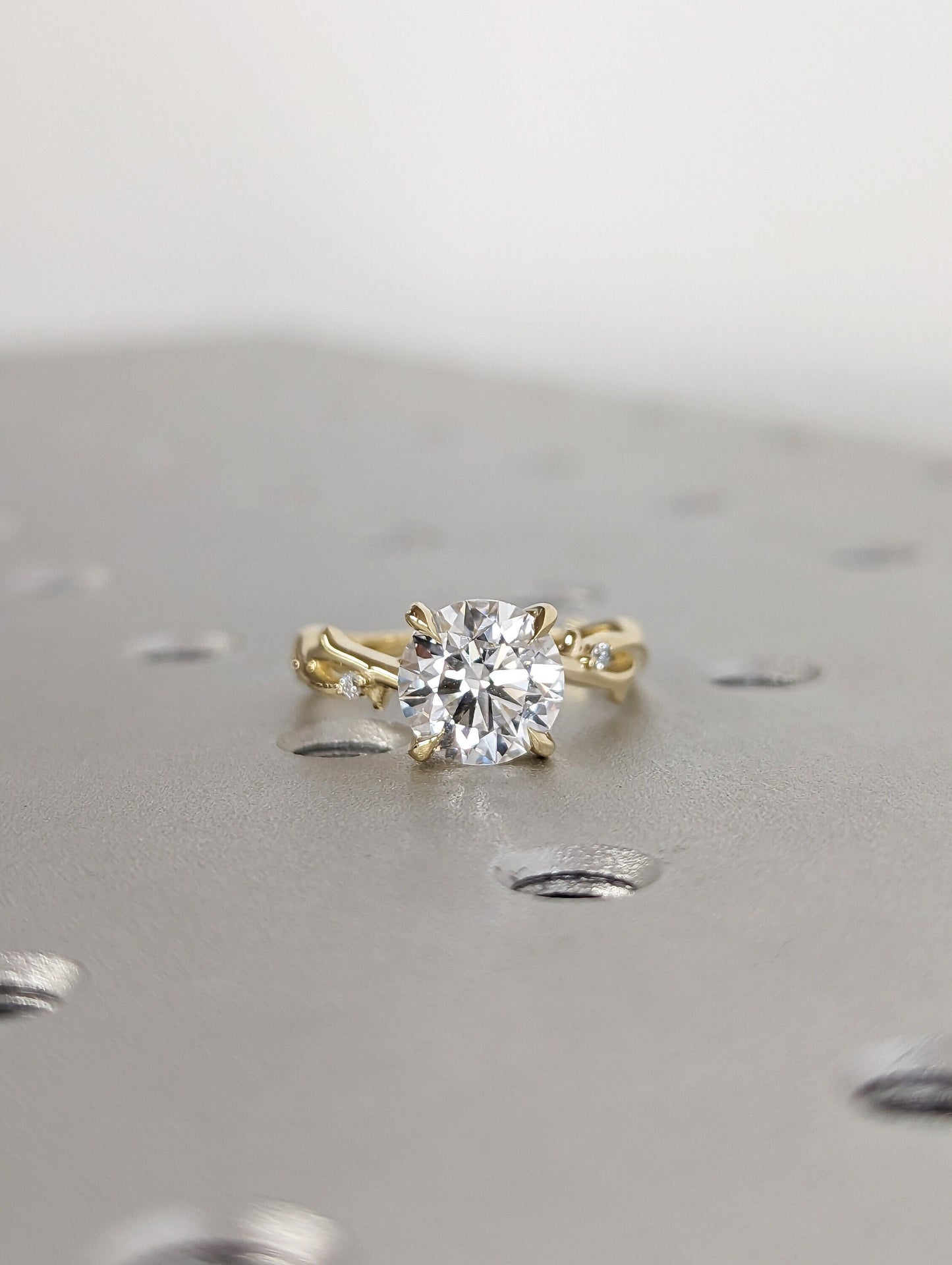 1.2 CT Round Solitaire Moissanite Engagement Ring