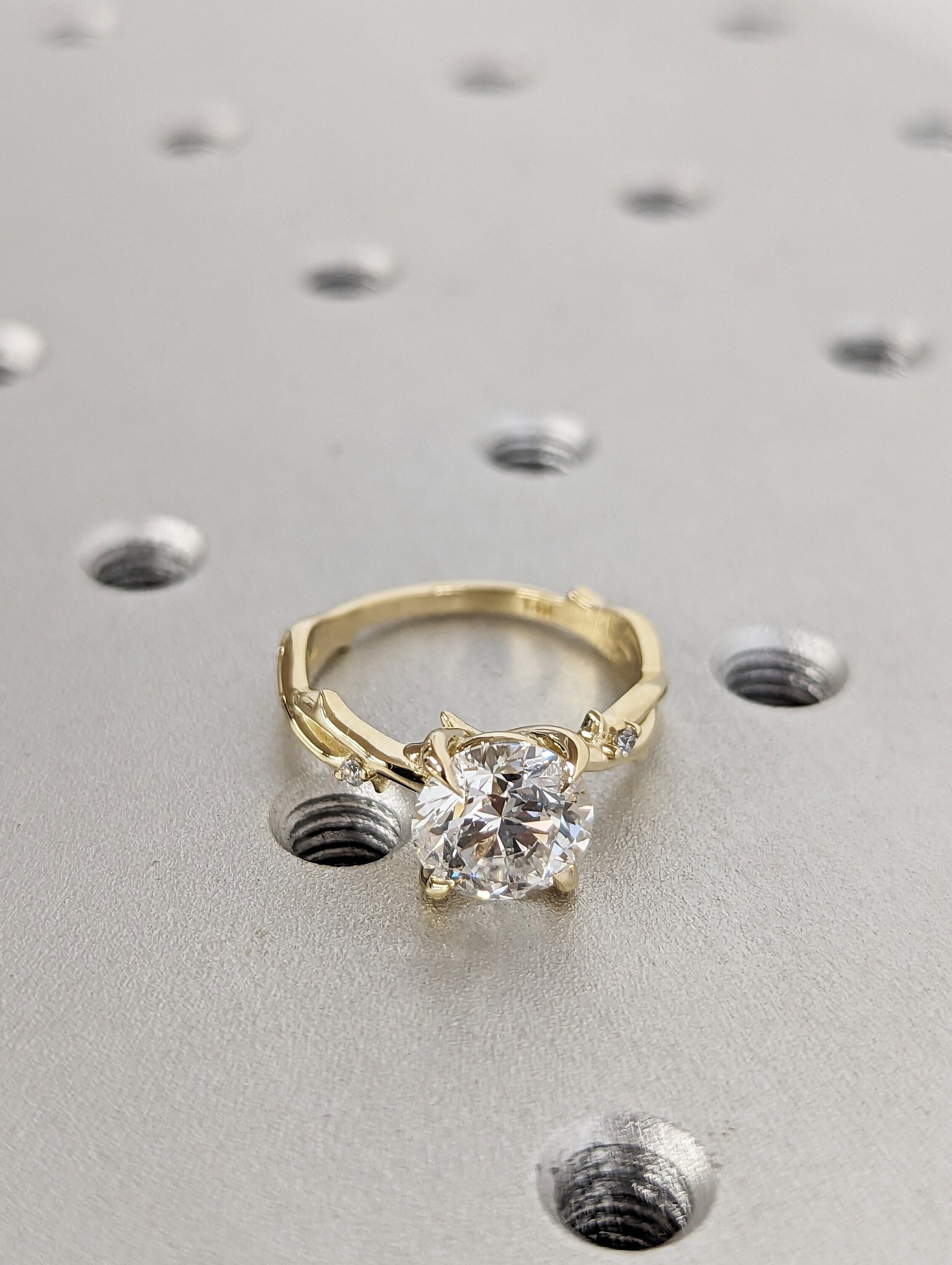 1.2 CT Round Solitaire Moissanite Engagement Ring