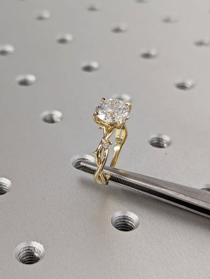 1.2 CT Round Solitaire Moissanite Engagement Ring