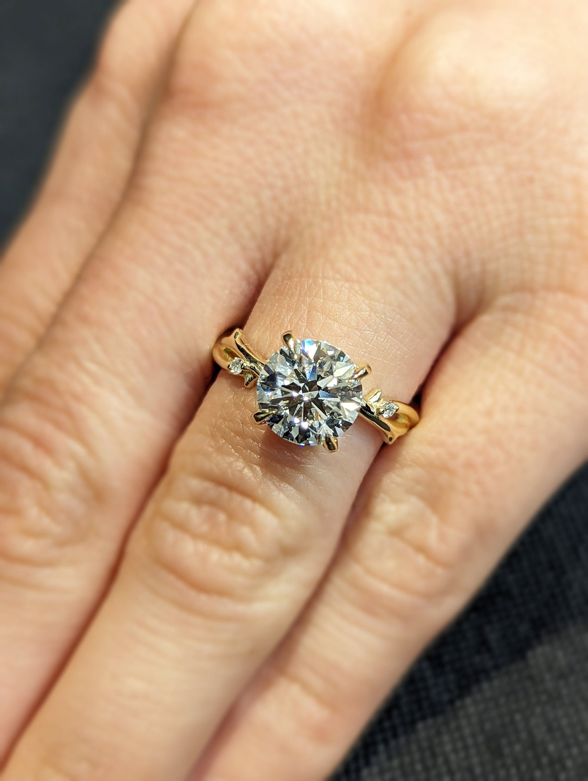 1.2 CT Round Solitaire Moissanite Engagement Ring