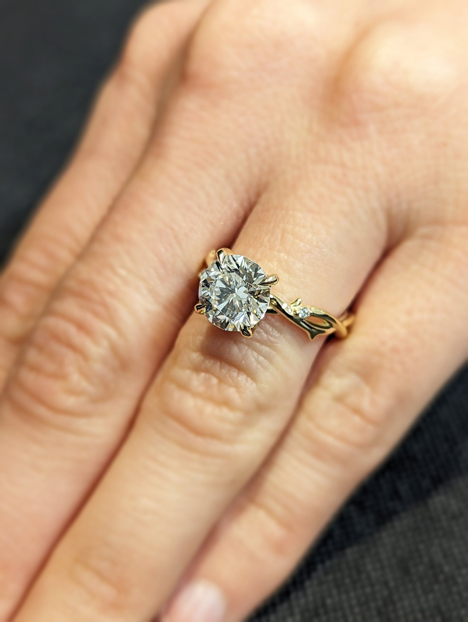 1.2 CT Round Solitaire Moissanite Engagement Ring