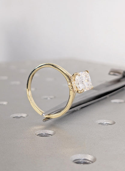 1.2 CT Round Solitaire Moissanite Engagement Ring