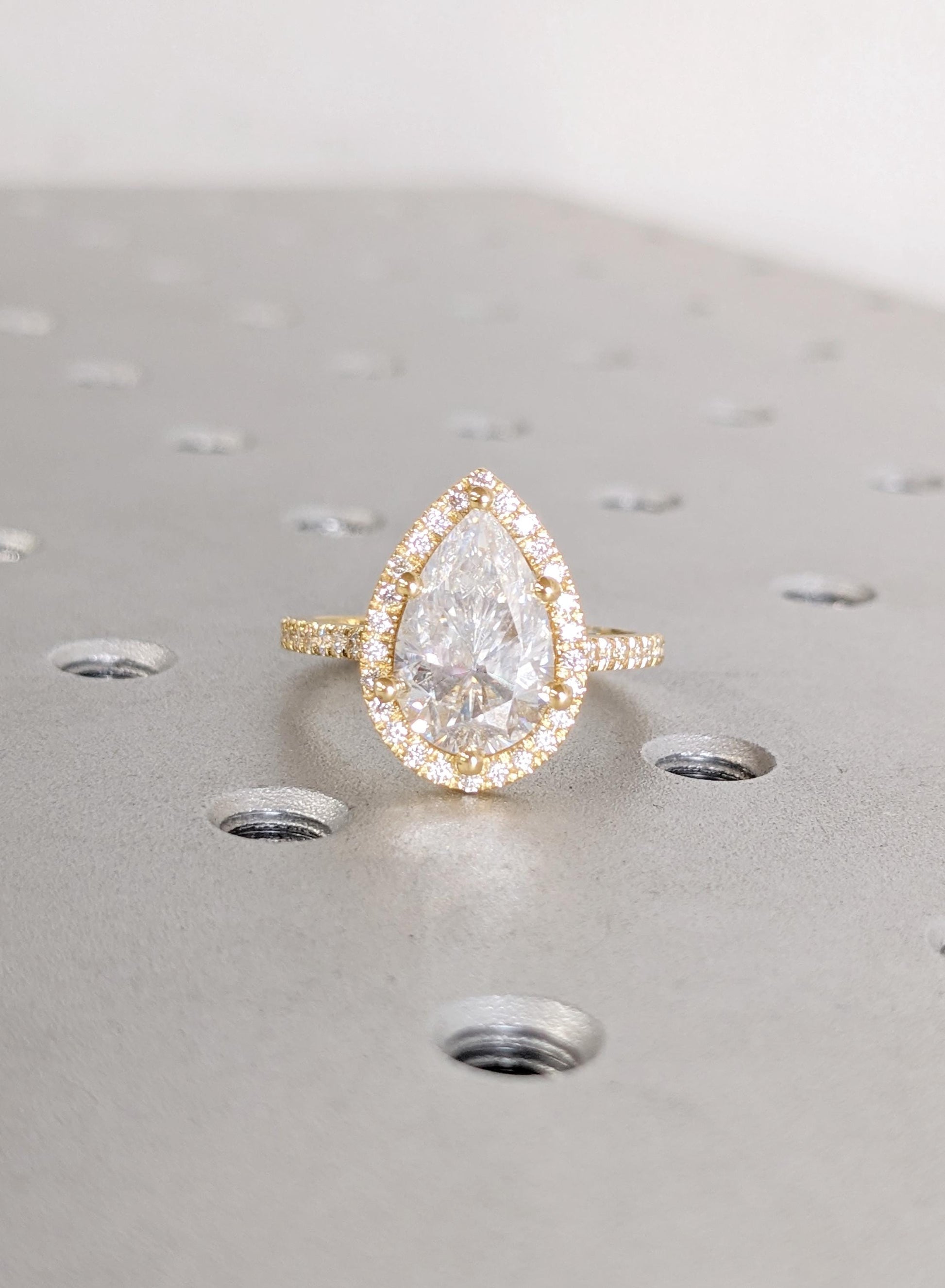 1.2 CT Round Solitaire Moissanite Engagement Ring
