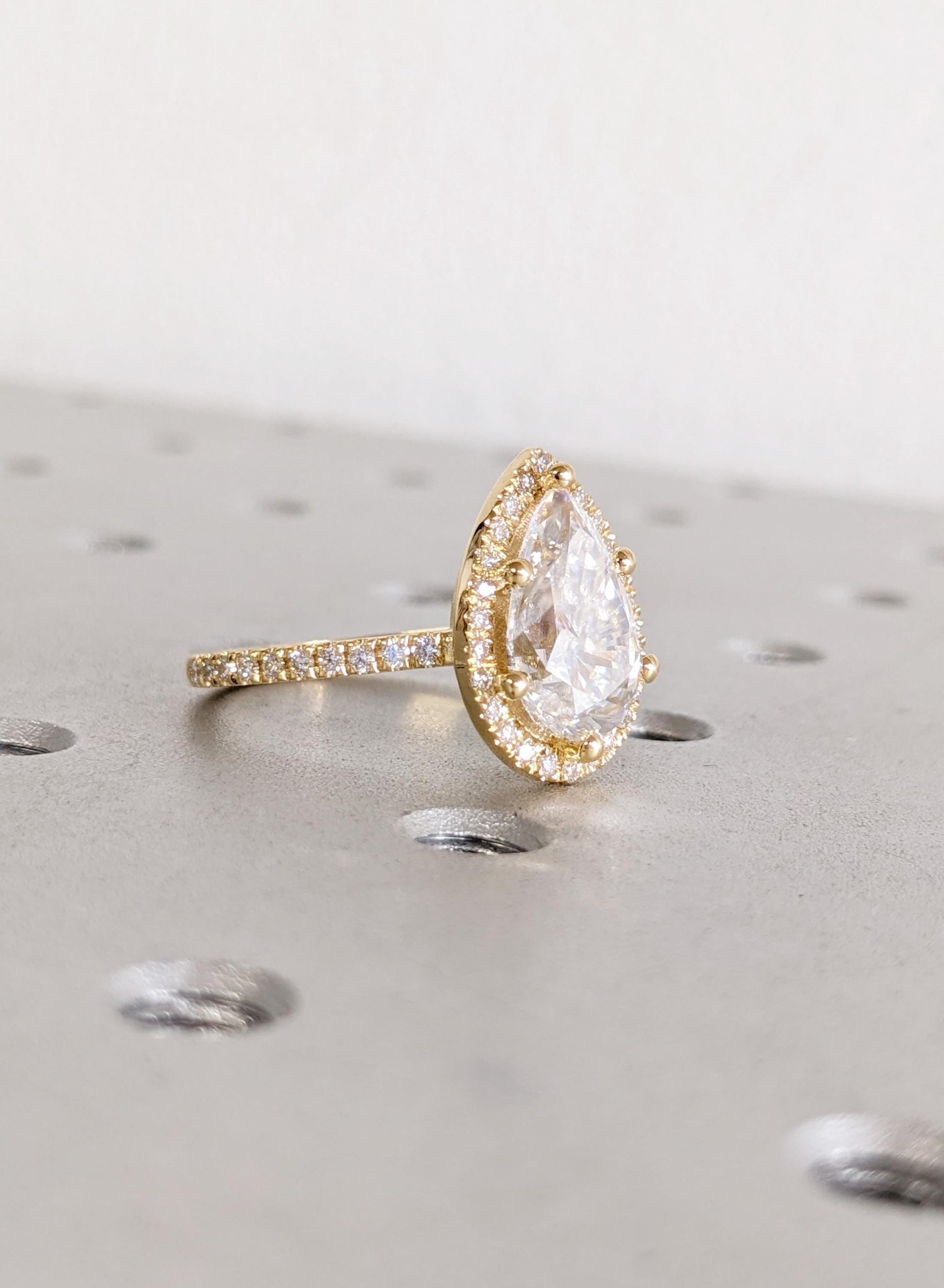 1.2 CT Round Solitaire Moissanite Engagement Ring