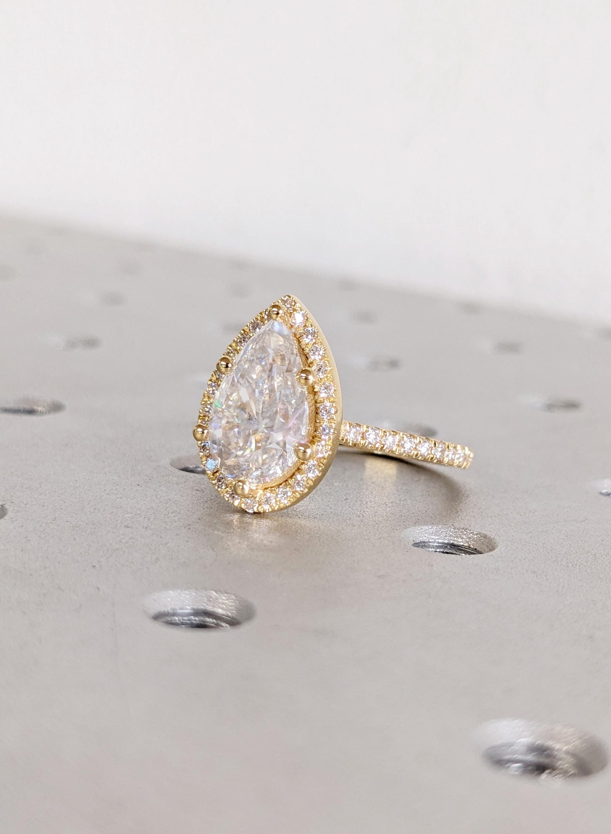 1.2 CT Round Solitaire Moissanite Engagement Ring