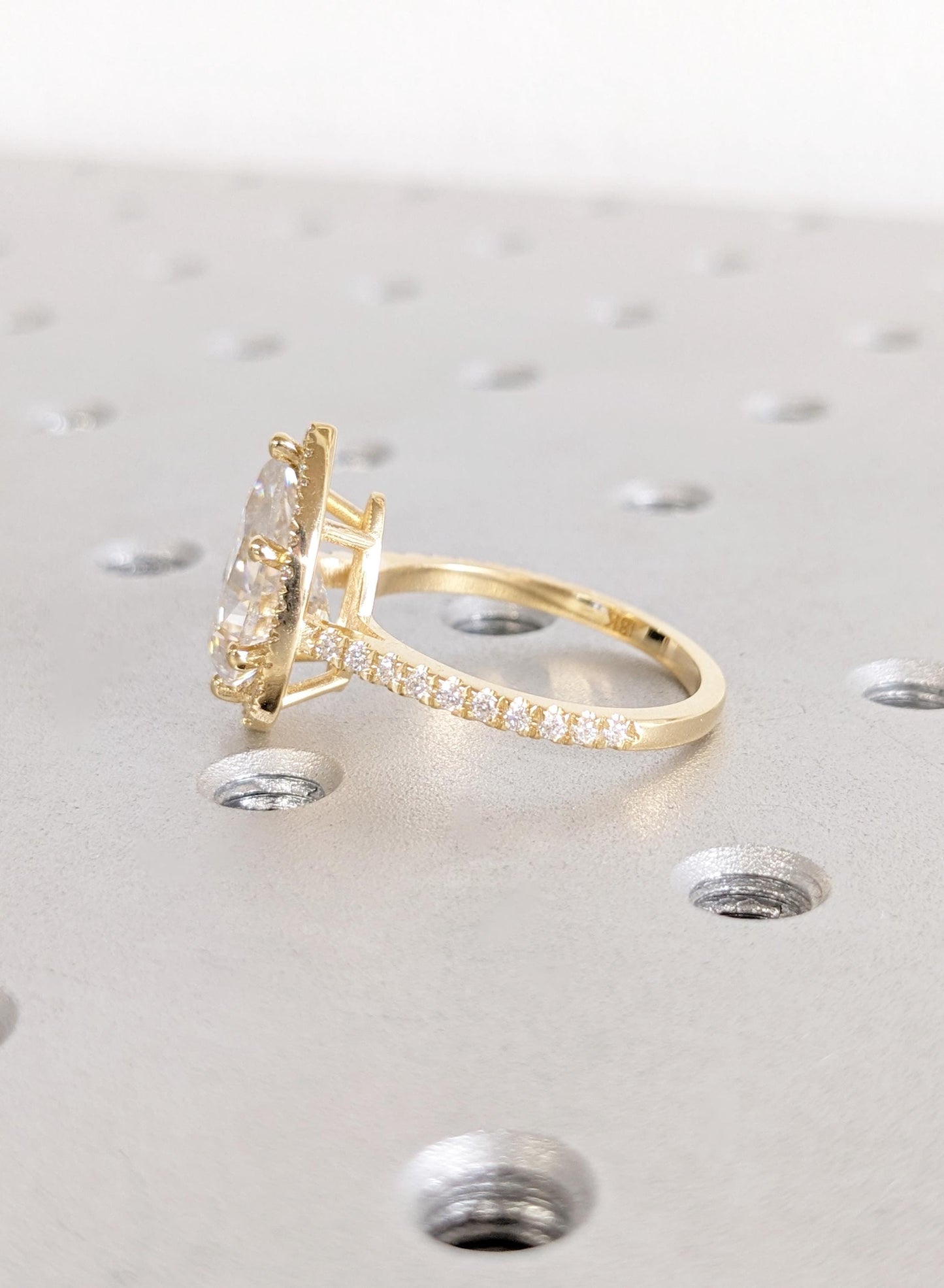 1.2 CT Round Solitaire Moissanite Engagement Ring