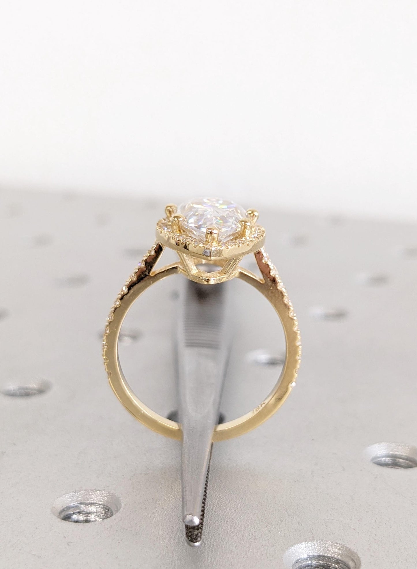 1.2 CT Round Solitaire Moissanite Engagement Ring