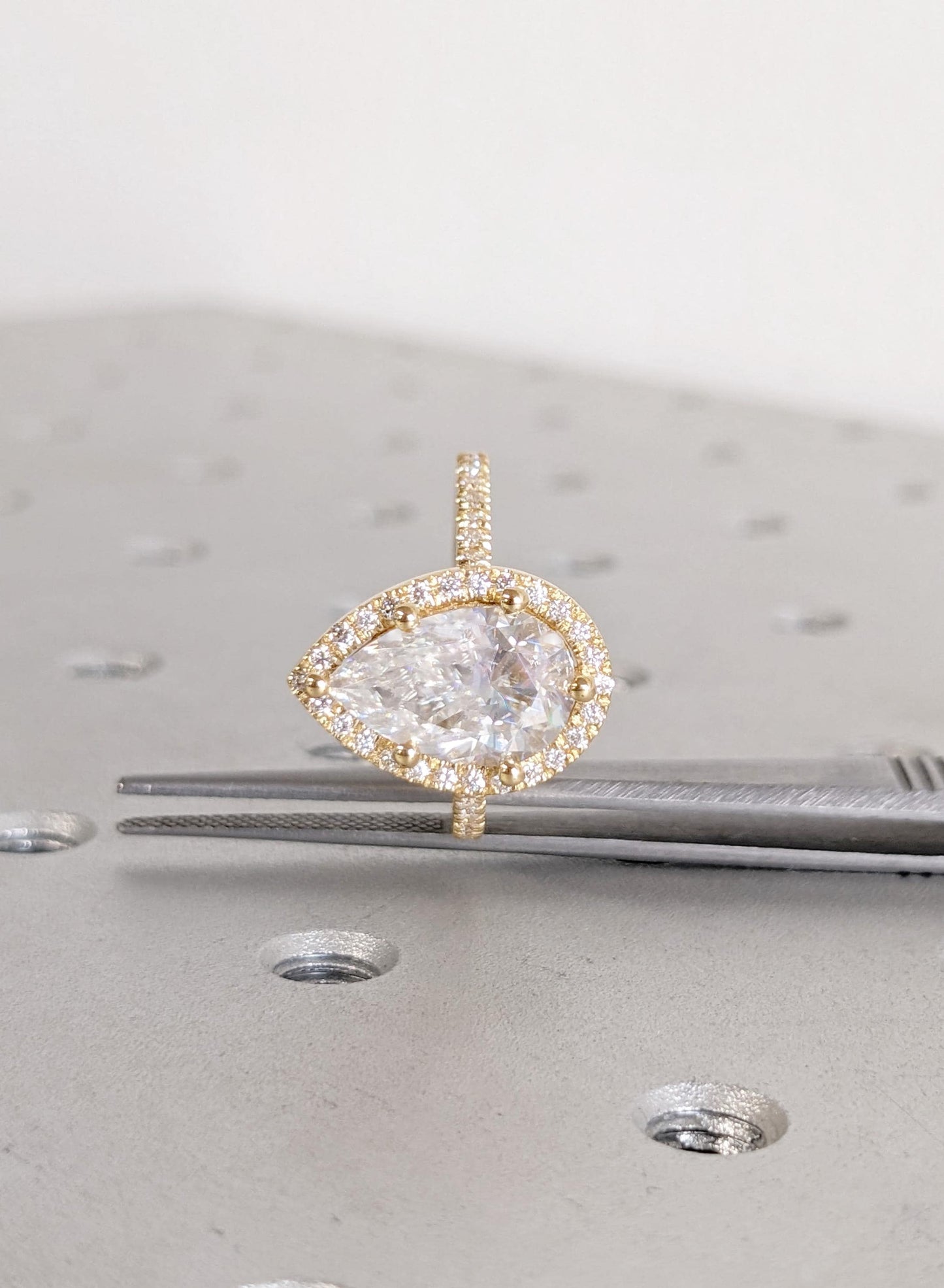 1.2 CT Round Solitaire Moissanite Engagement Ring