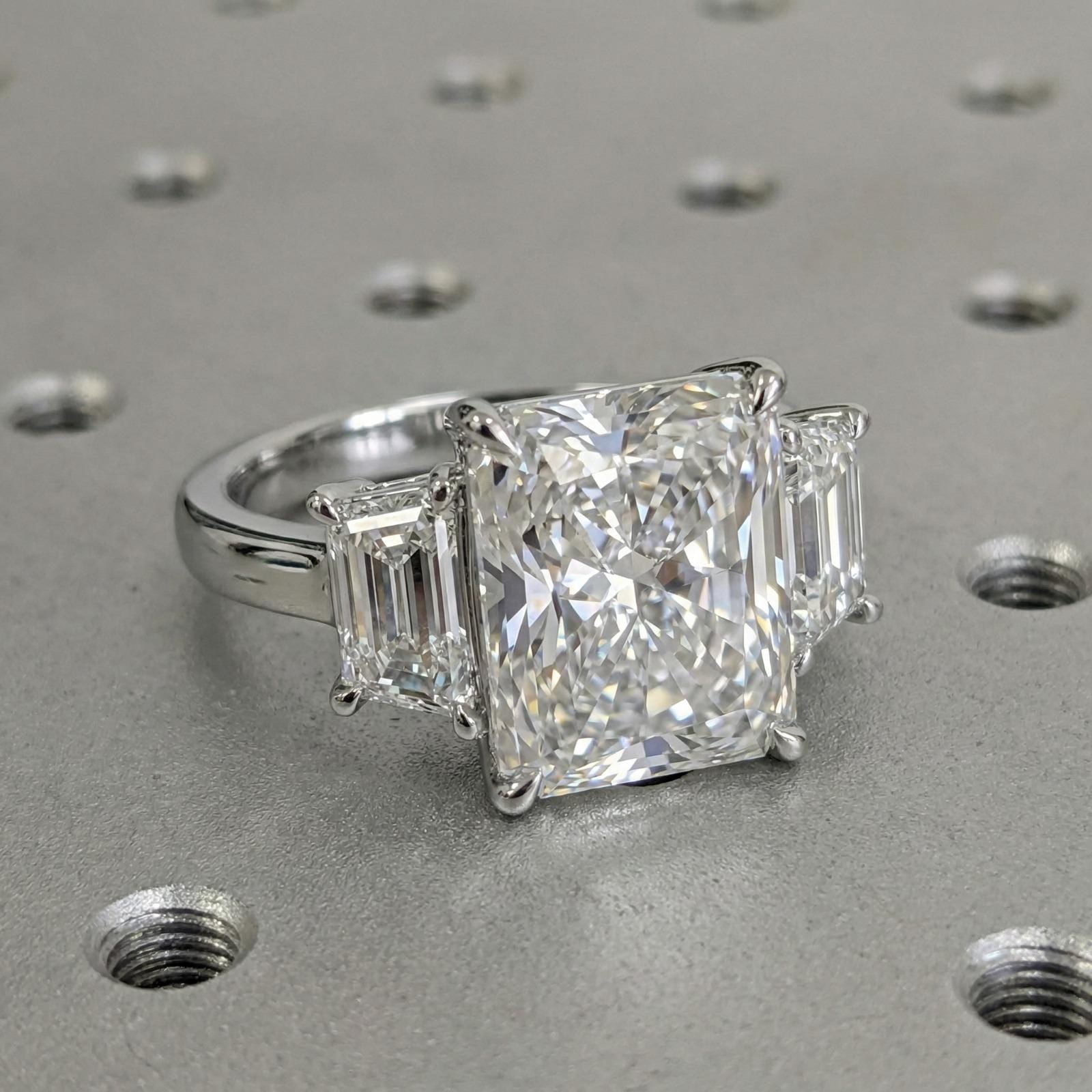 1.2 CT Round Solitaire Moissanite Engagement Ring