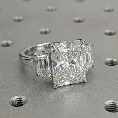 1.2 CT Round Solitaire Moissanite Engagement Ring