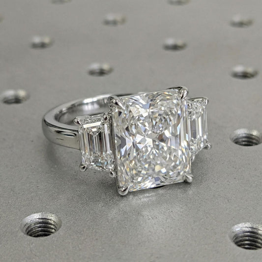 1.2 CT Round Solitaire Moissanite Engagement Ring