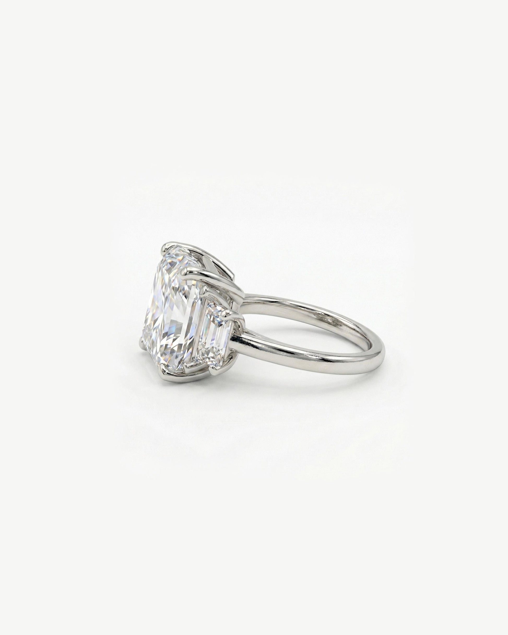 1.2 CT Round Solitaire Moissanite Engagement Ring