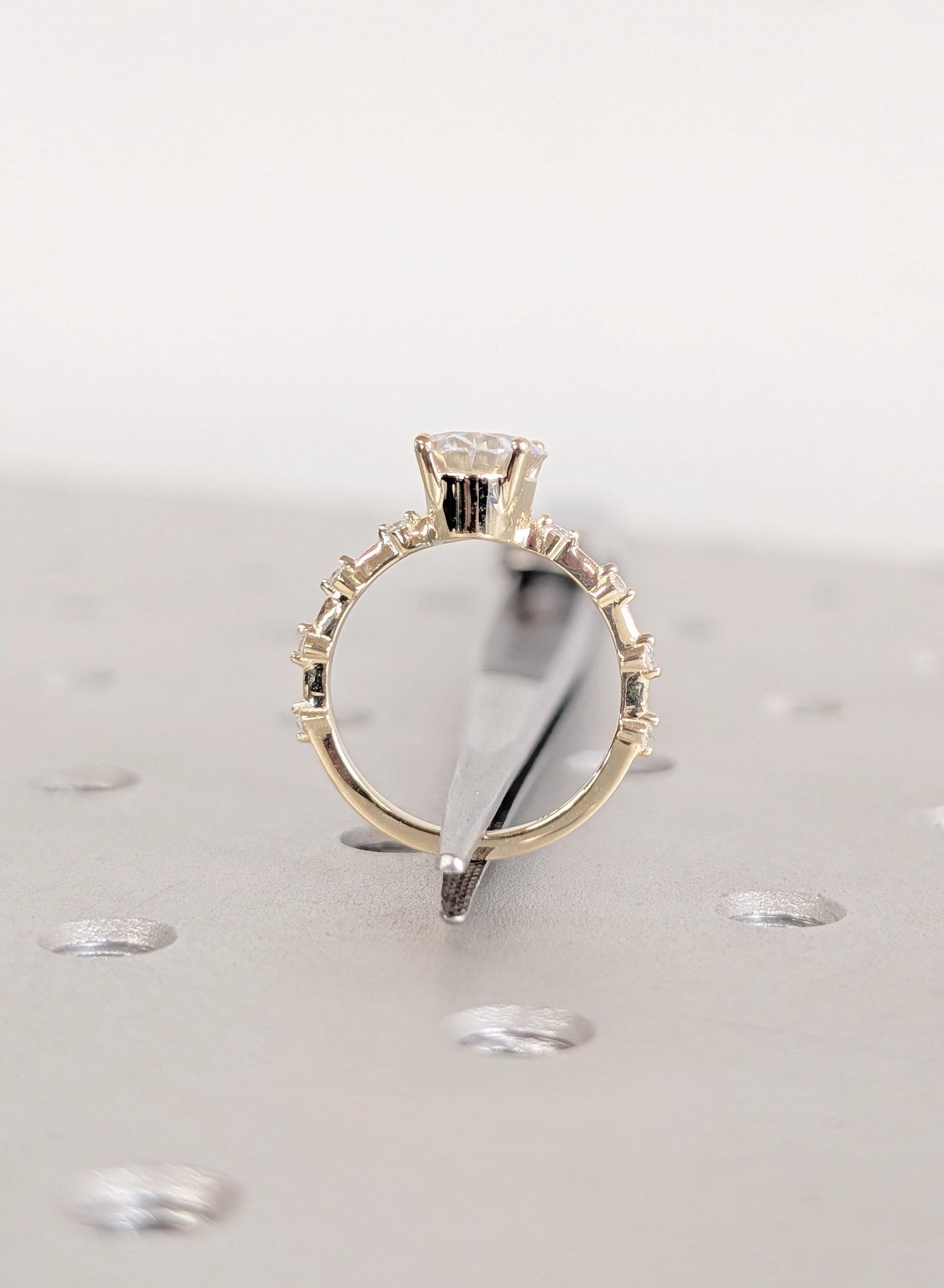 1.2 CT Round Solitaire Moissanite Engagement Ring