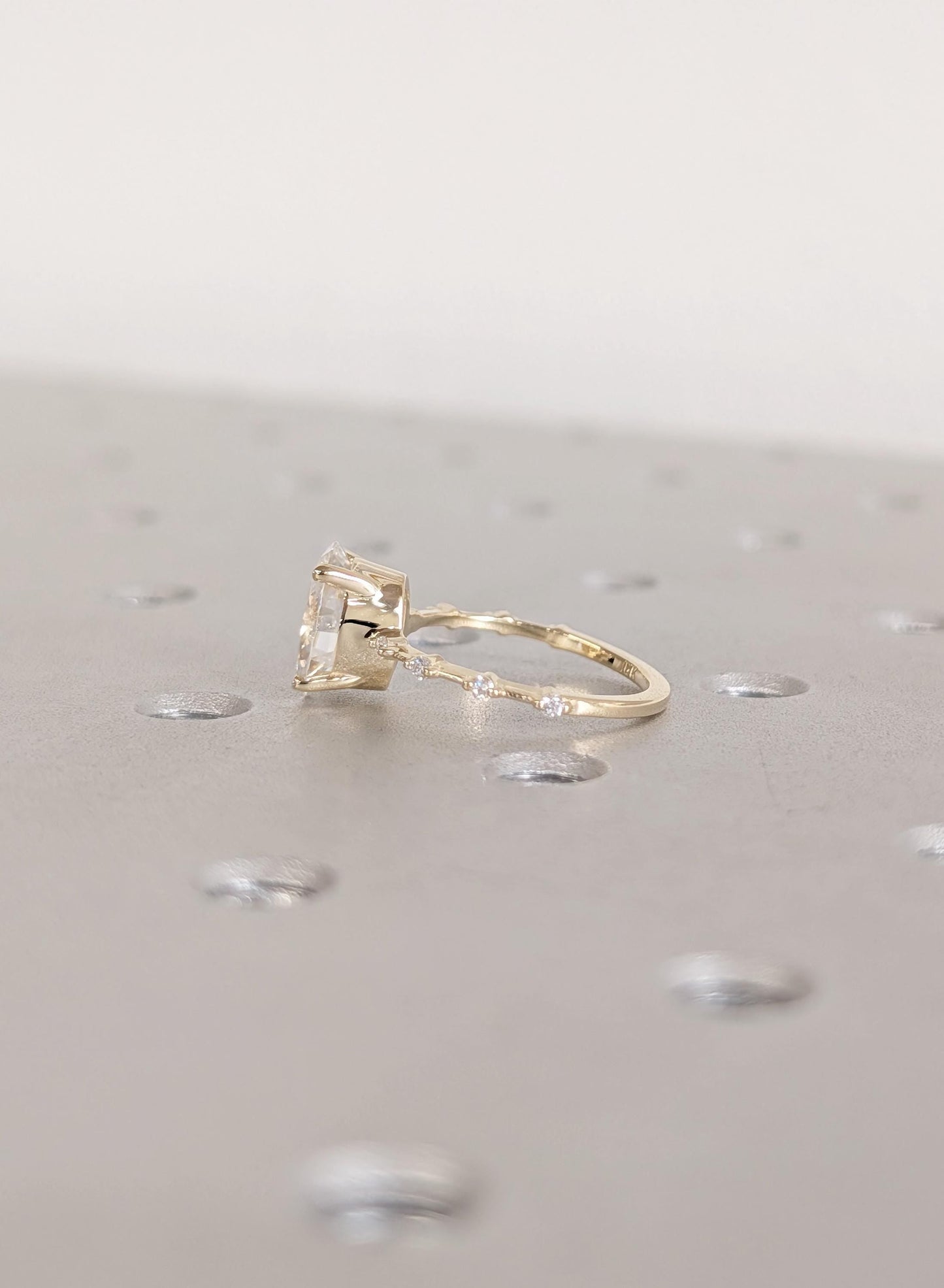 1.2 CT Round Solitaire Moissanite Engagement Ring