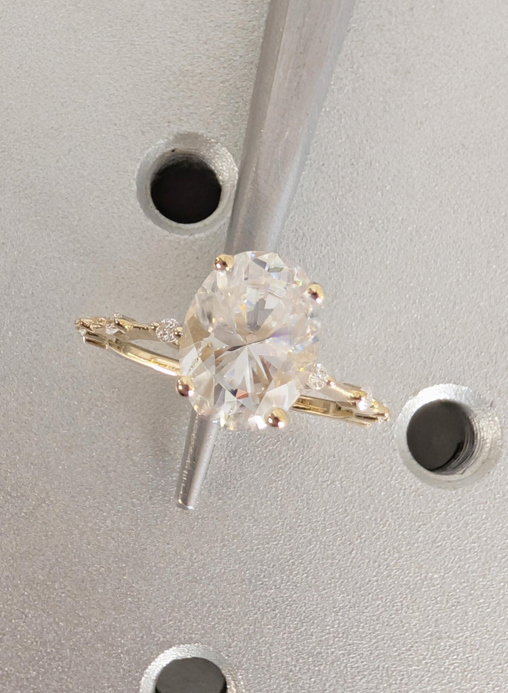 1.2 CT Round Solitaire Moissanite Engagement Ring