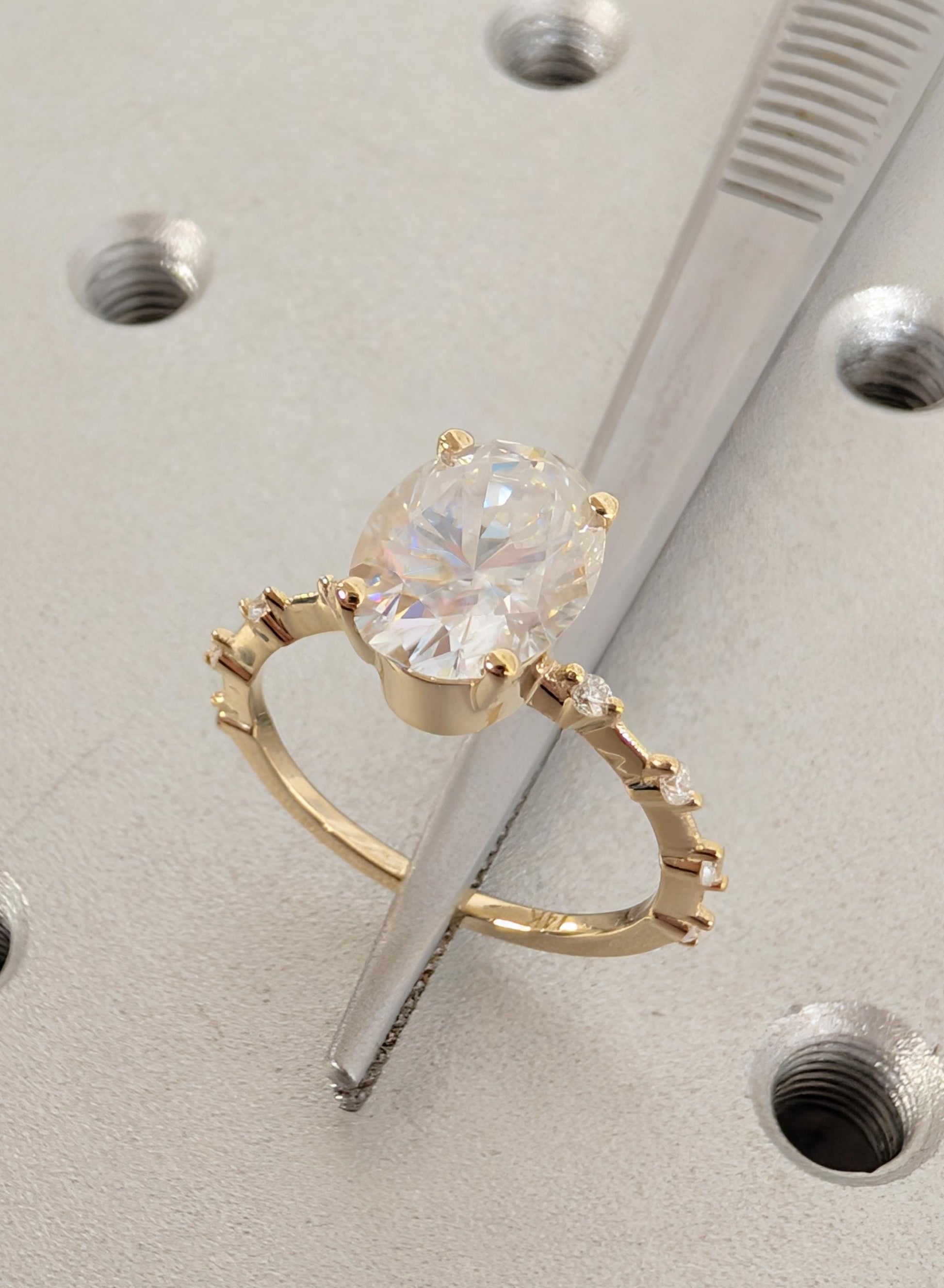 1.2 CT Round Solitaire Moissanite Engagement Ring
