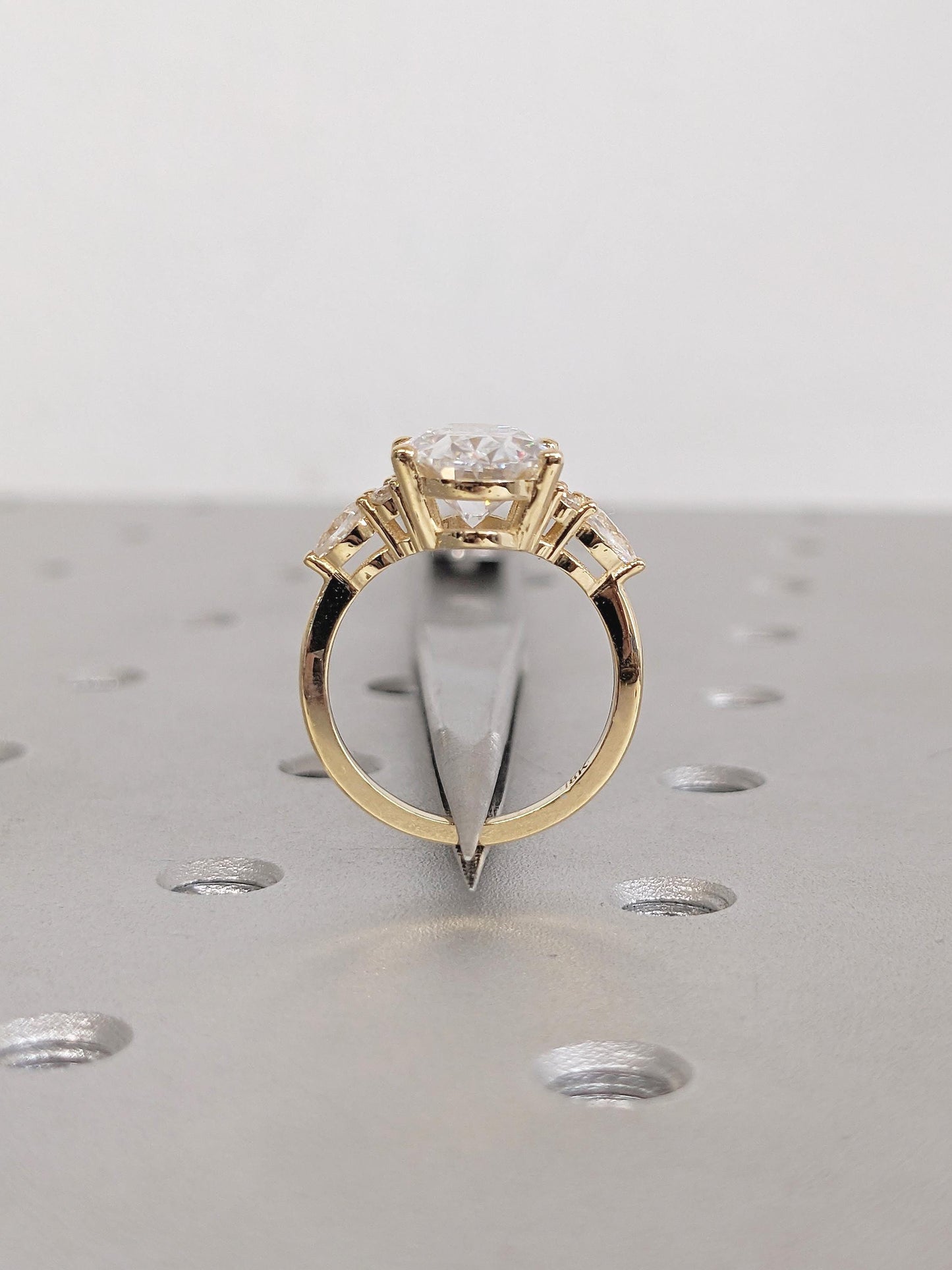 1.2 CT Round Solitaire Moissanite Engagement Ring