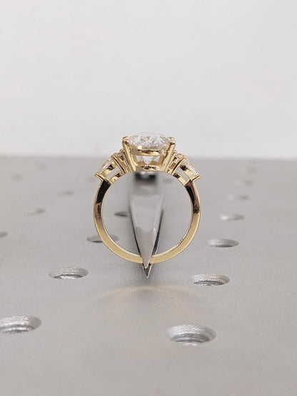 1.2 CT Round Solitaire Moissanite Engagement Ring