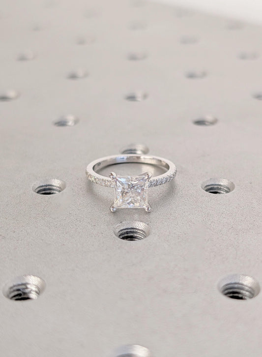 1.2 CT Round Solitaire Moissanite Engagement Ring