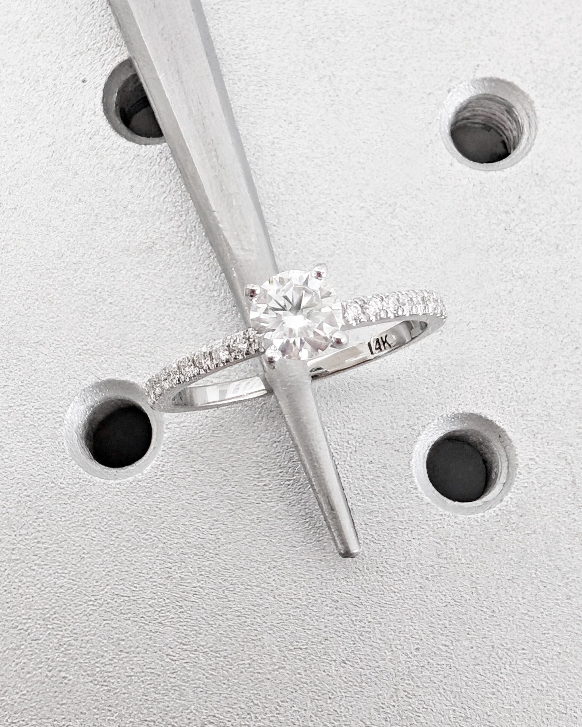 1.2 CT Round Solitaire Moissanite Engagement Ring