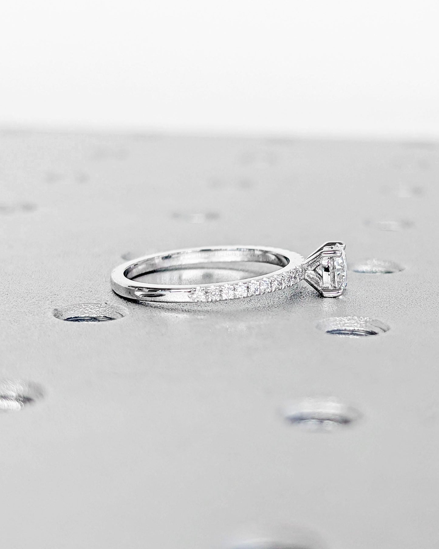 1.2 CT Round Solitaire Moissanite Engagement Ring