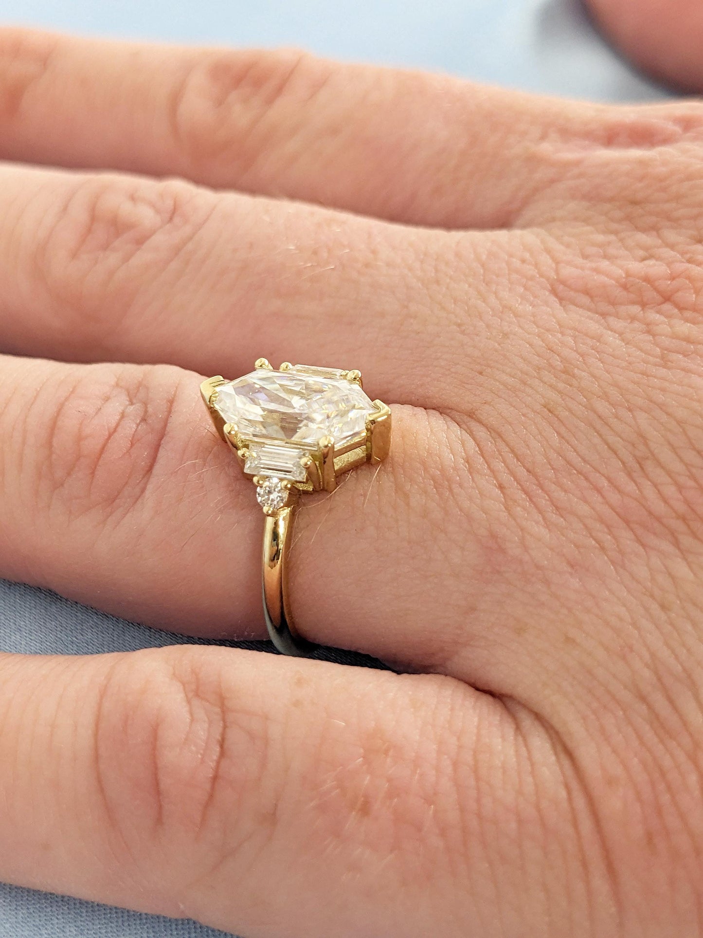 1.2 CT Round Solitaire Moissanite Engagement Ring