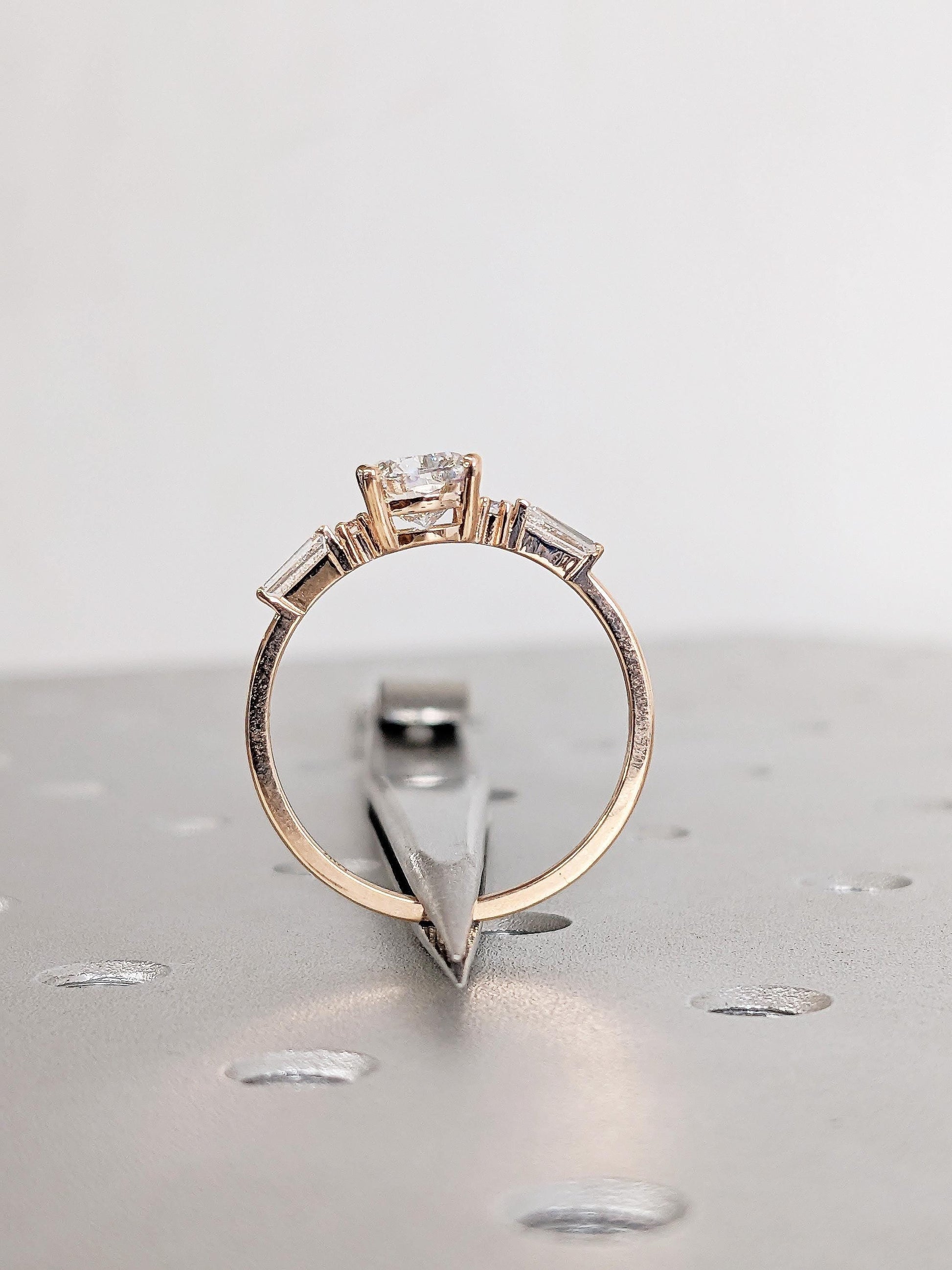 1.2 CT Round Solitaire Moissanite Engagement Ring