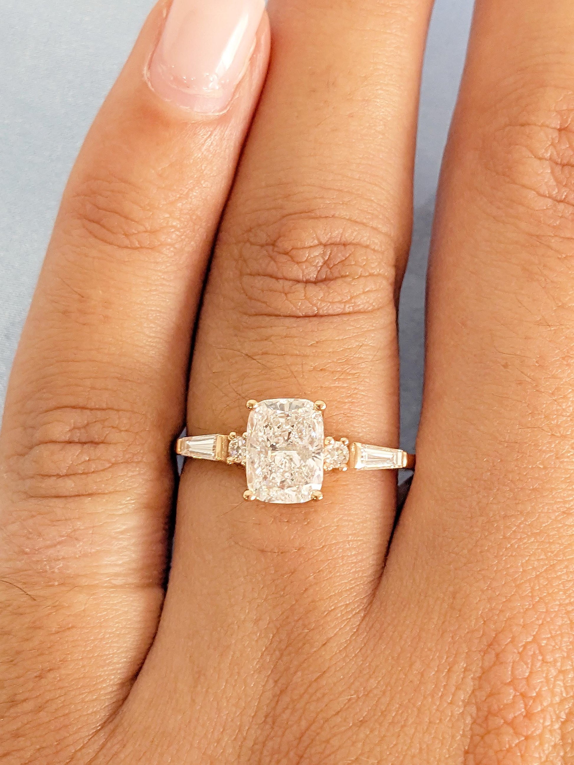 1.2 CT Round Solitaire Moissanite Engagement Ring