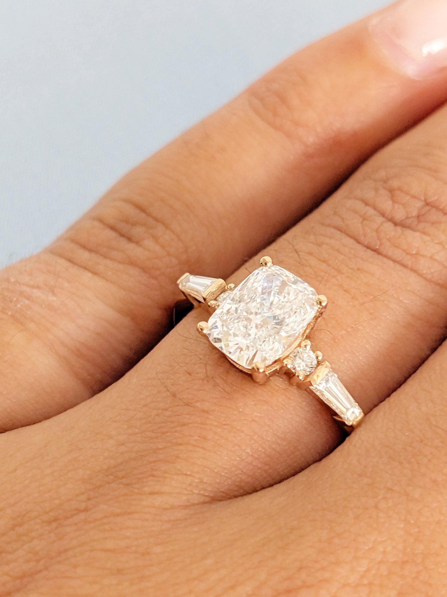 1.2 CT Round Solitaire Moissanite Engagement Ring