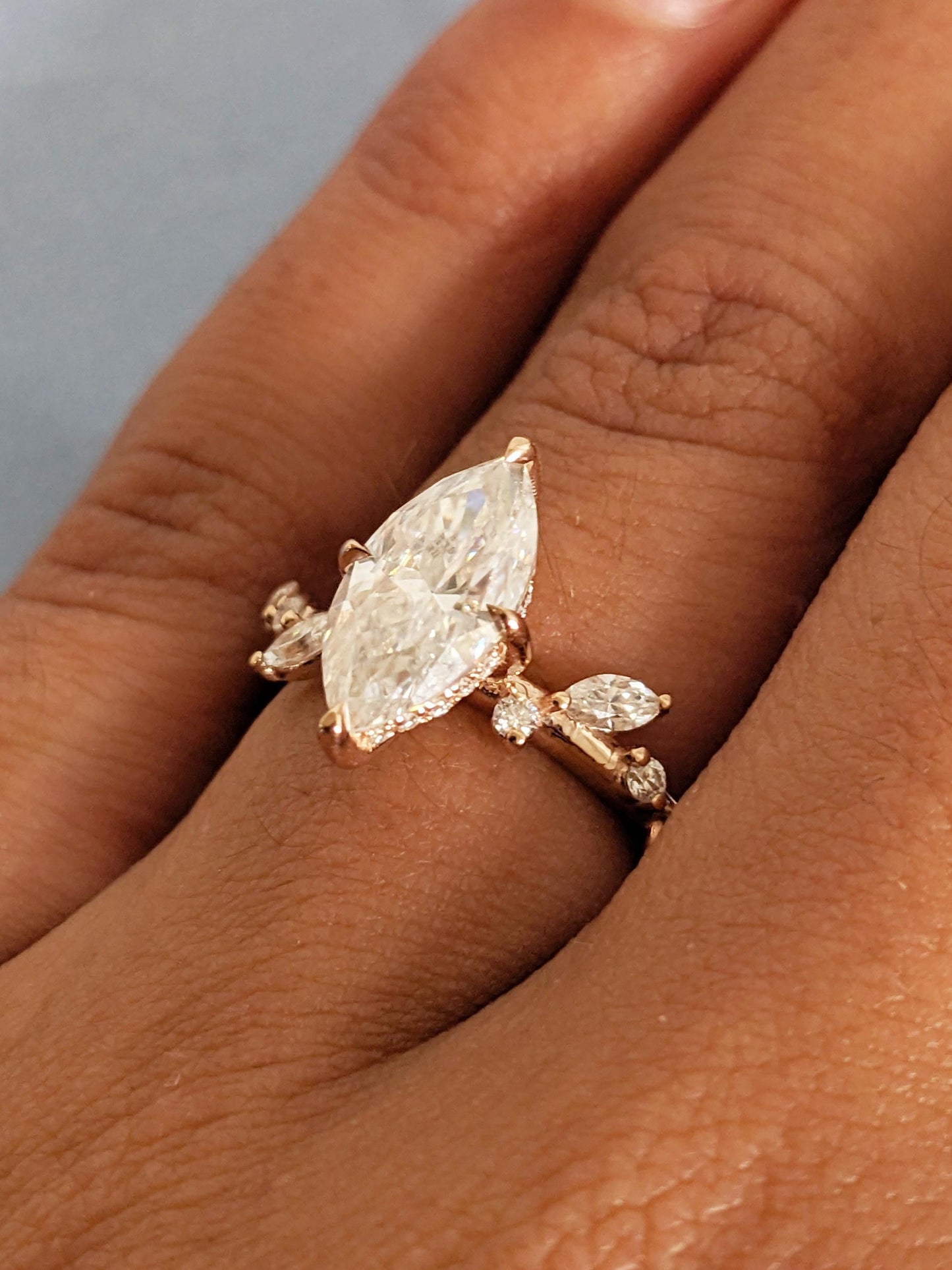 1.2 CT Round Solitaire Moissanite Engagement Ring