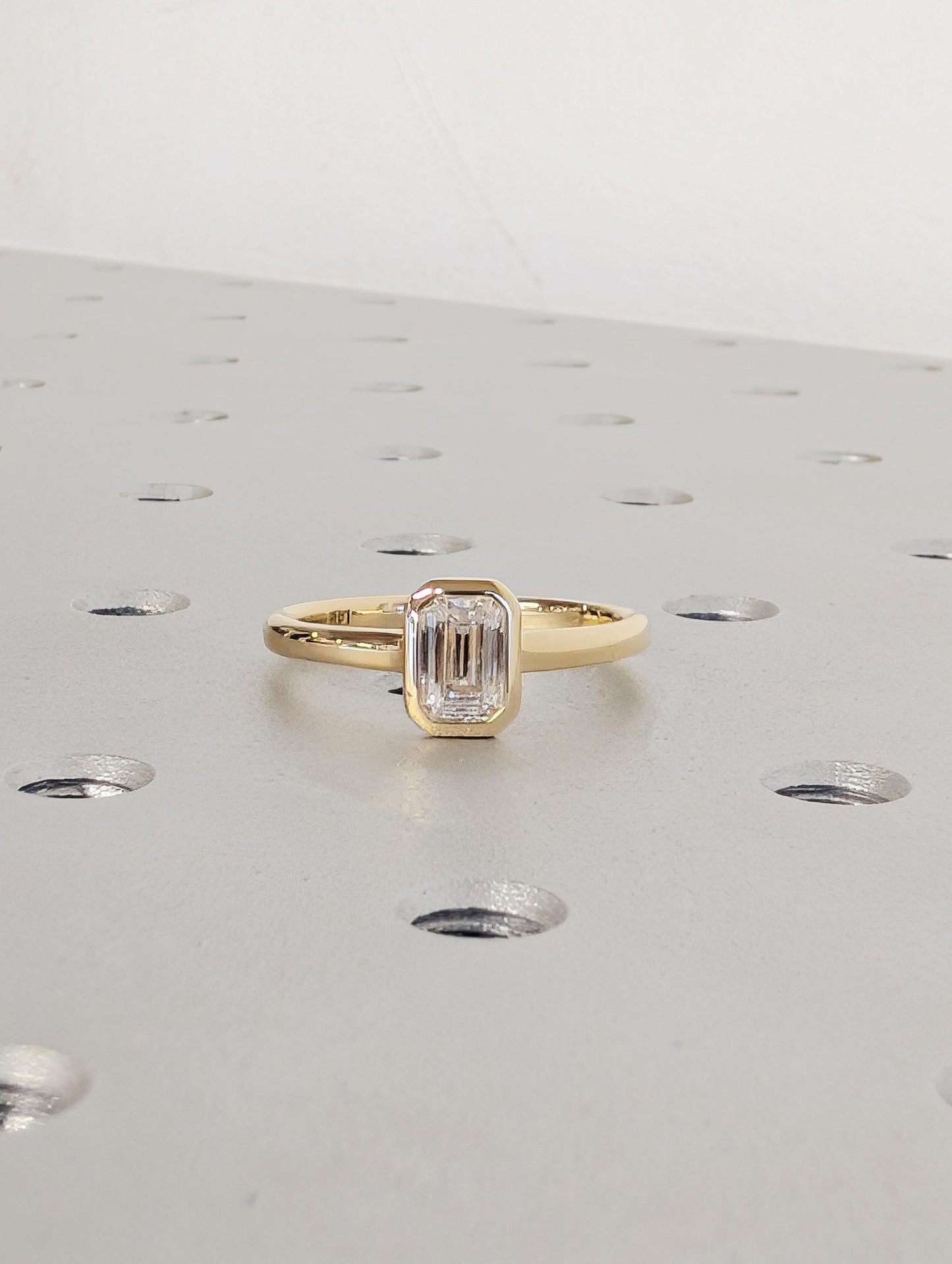 1.2 CT Round Solitaire Moissanite Engagement Ring